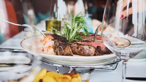 Fleisch im Teller George