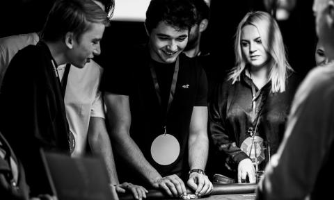 Gäste spielen Gambling Festival